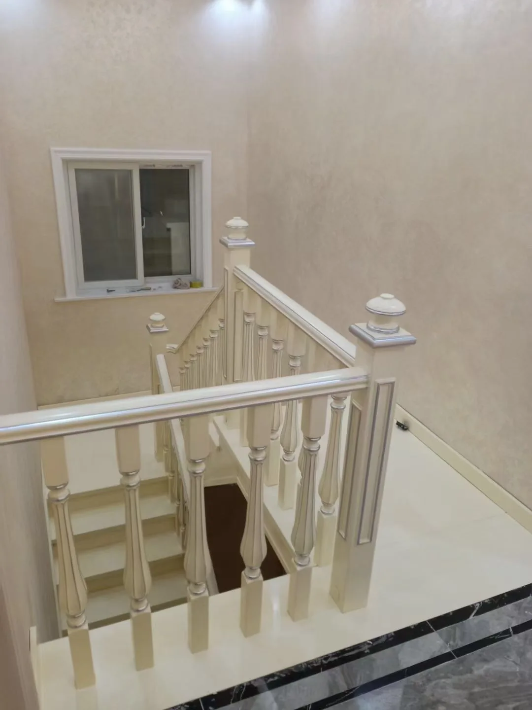 Chinese supplier stairs floating stairs u stairs glass wood treads internal stairs