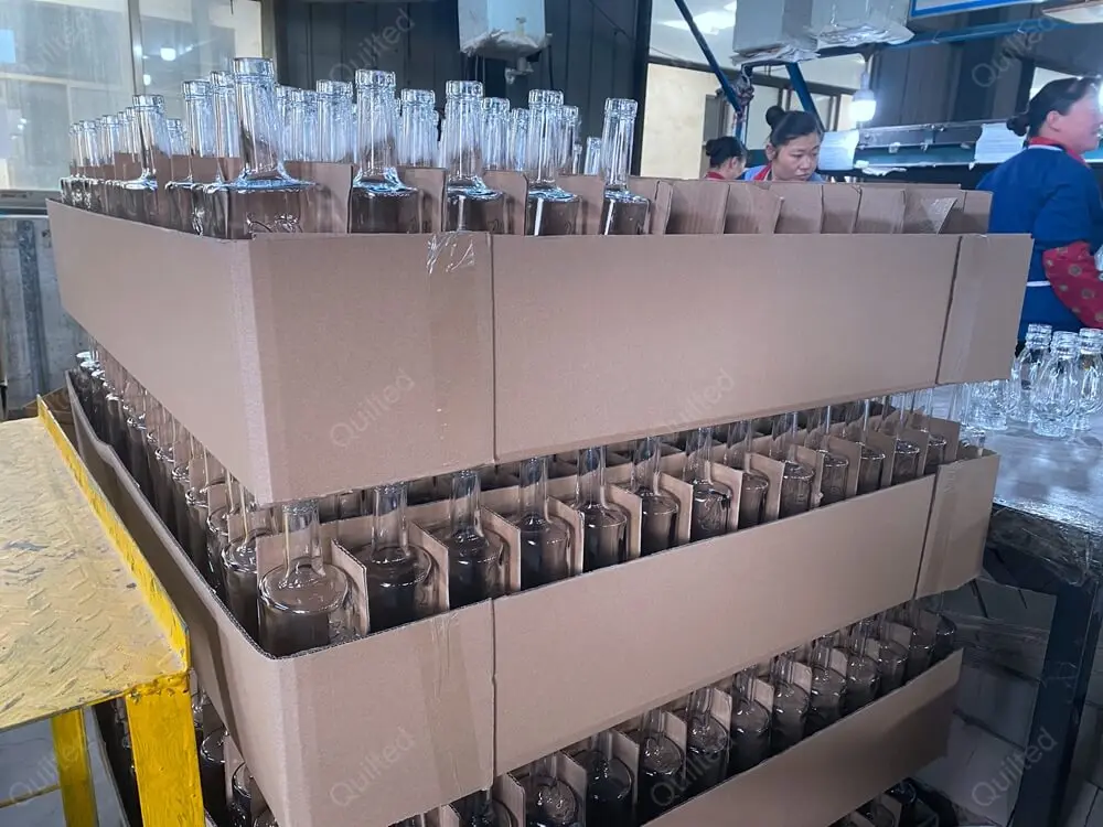 in stock 100ml 200ml 375ml 500ml 750ml 1000ml clear frosted wholesale vodka whiskey glass bottles with cork stopper