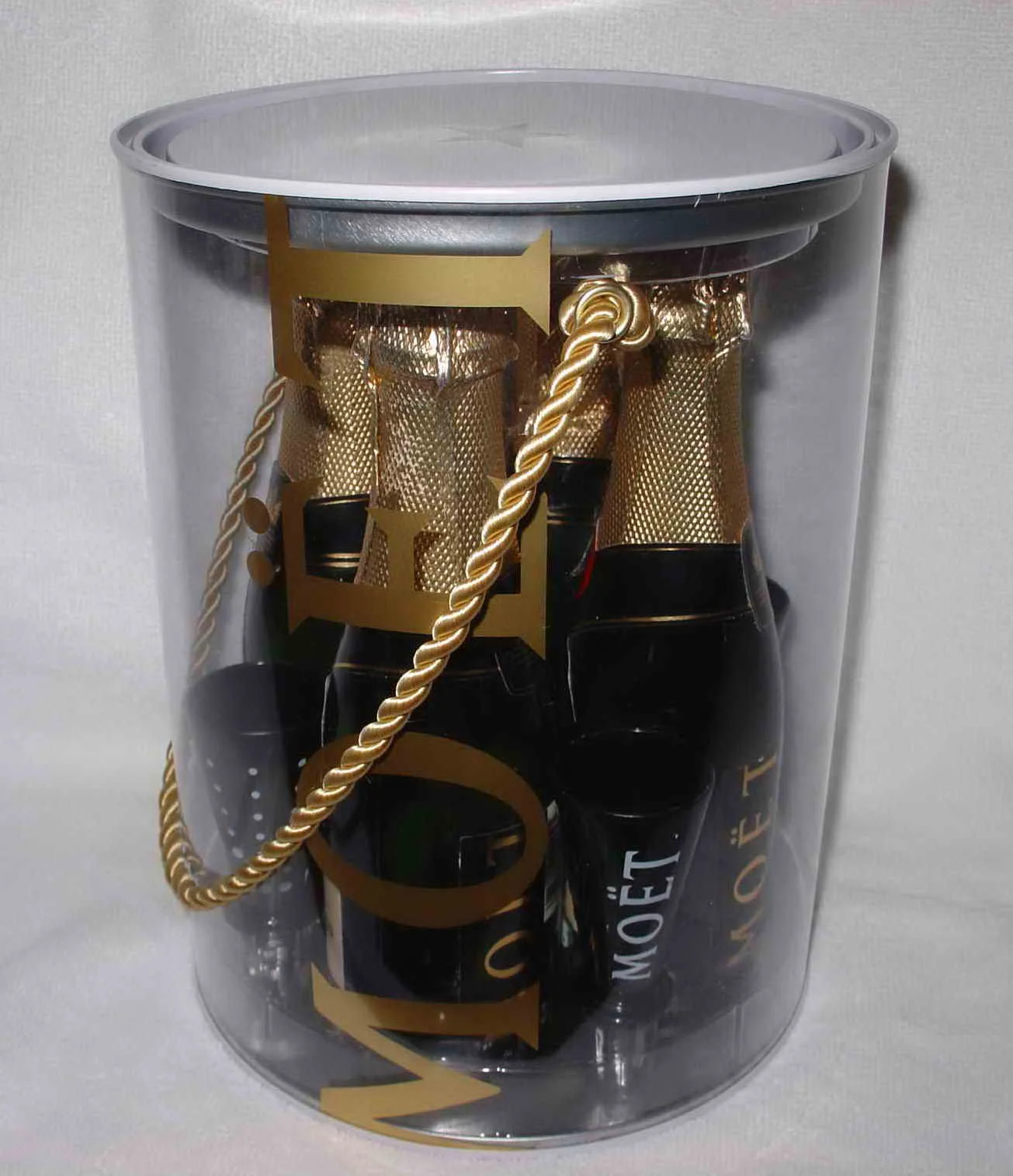 1 gallon clear can with handles