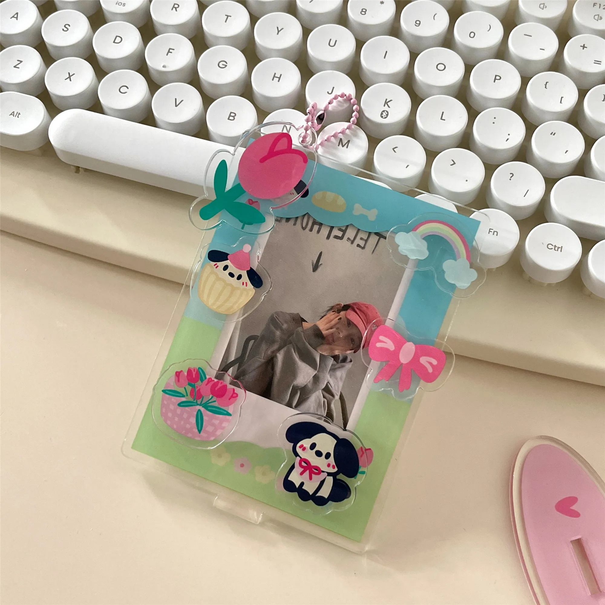 Wholesale customized printing kpop mini acrylic 2022 new design stand display photocard holder with keychain