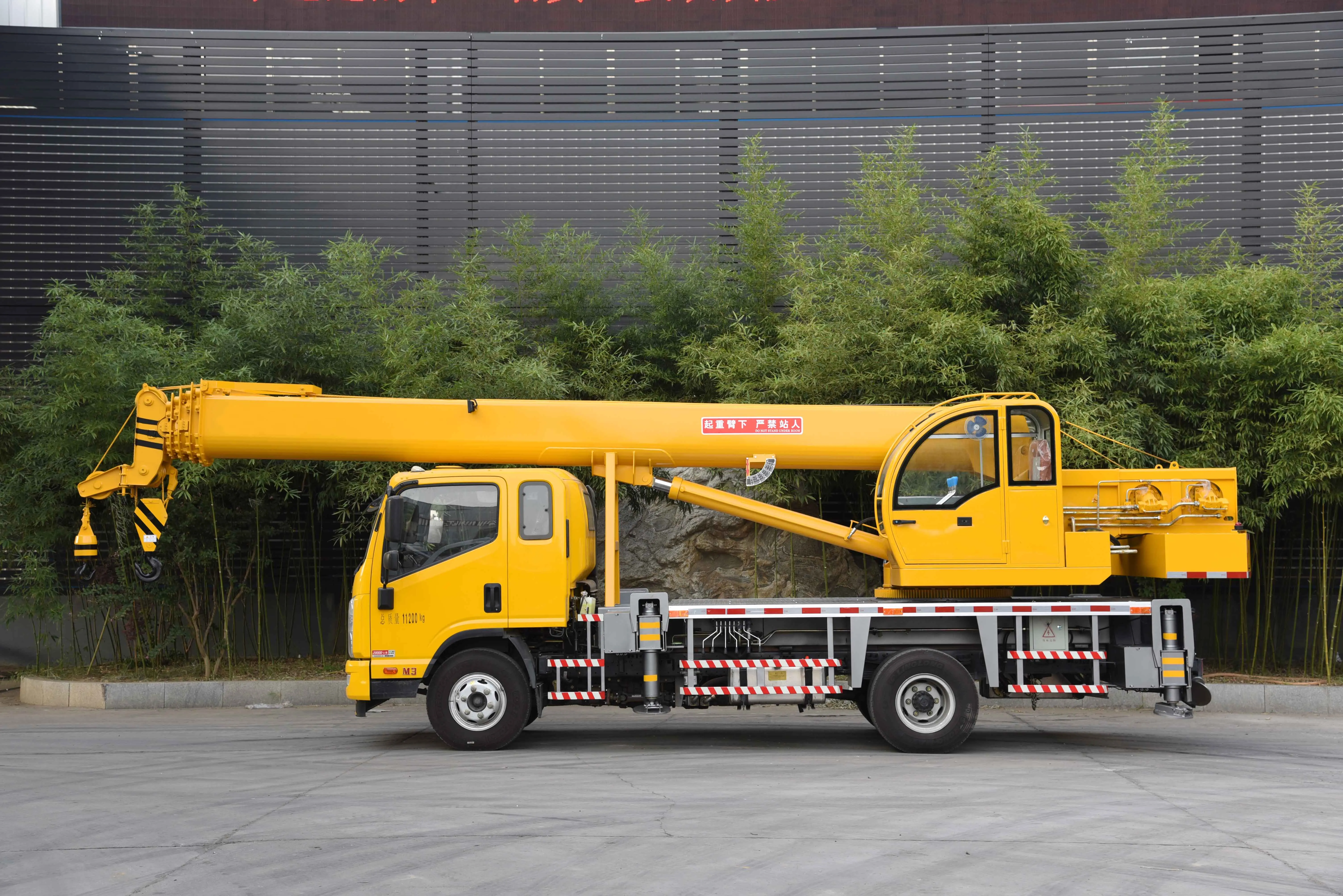 10ton 26m Lifting Height telescopic boom truck crane for sale