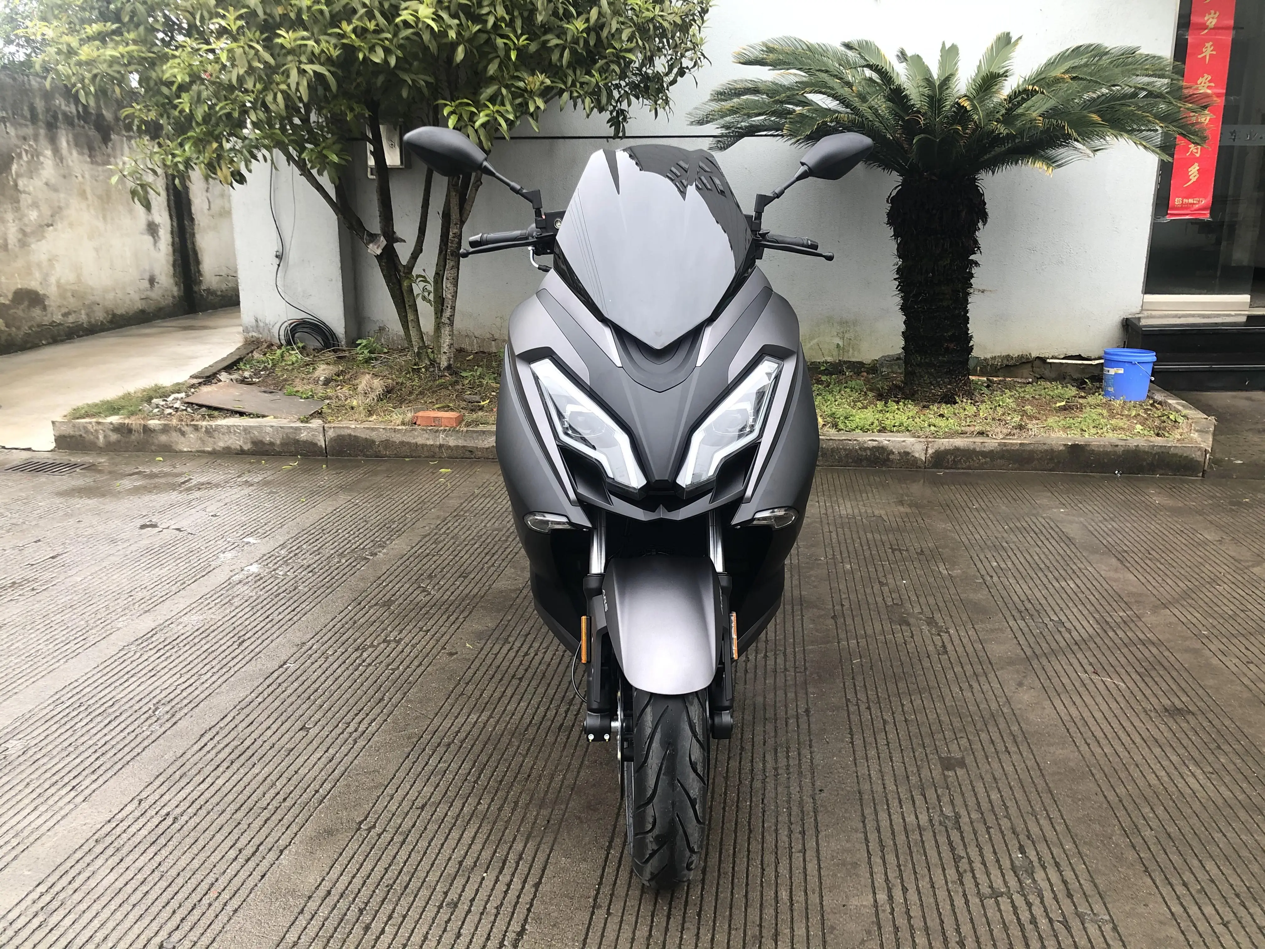 Popular sale black color 300cc 120kmh high speed off road gas motorcycles scooters