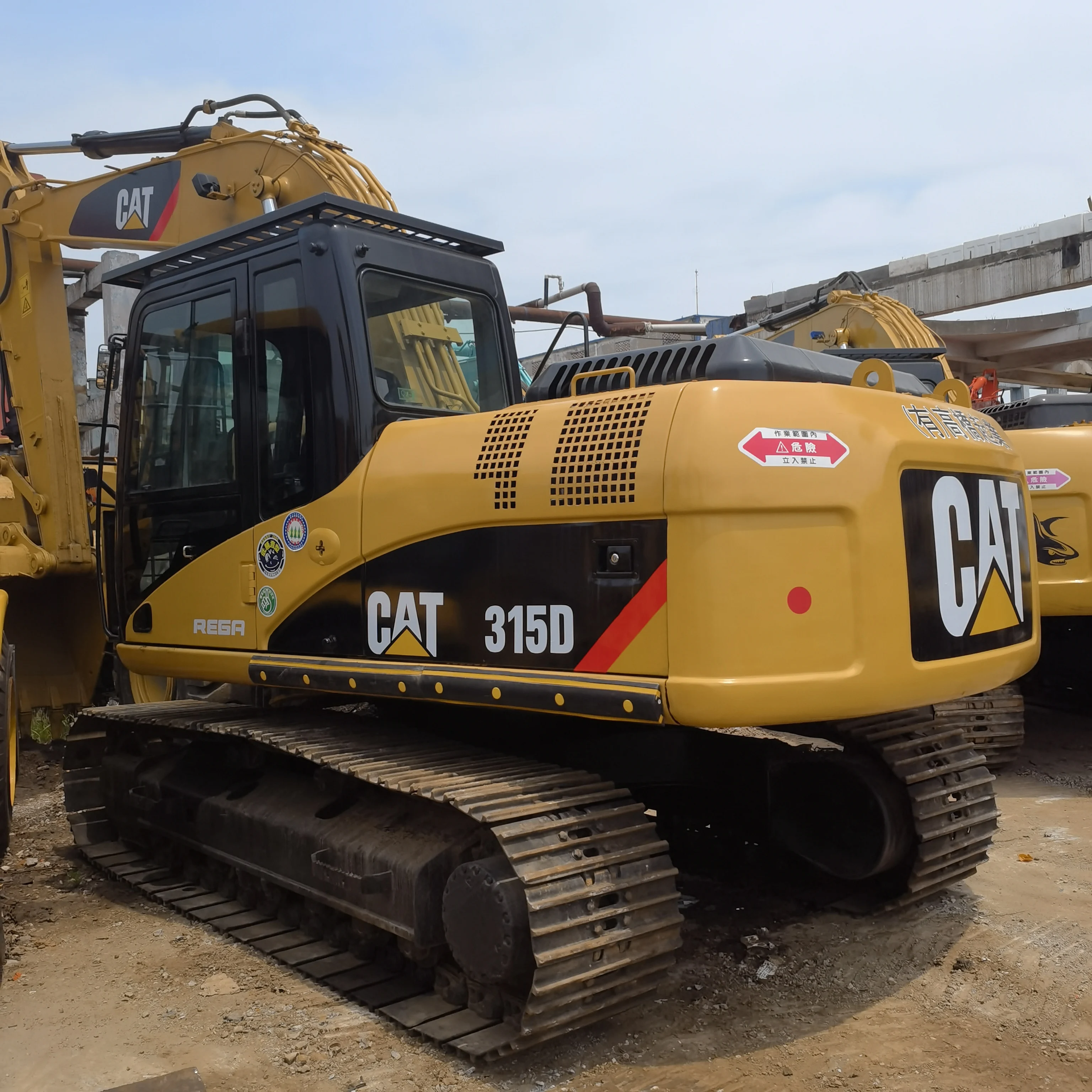 Более дешевый гусеничный экскаватор Caterpillar 315D 4-Тонный Рабочий вес гидравлический насос Eaton Enerpac более экономичное решение