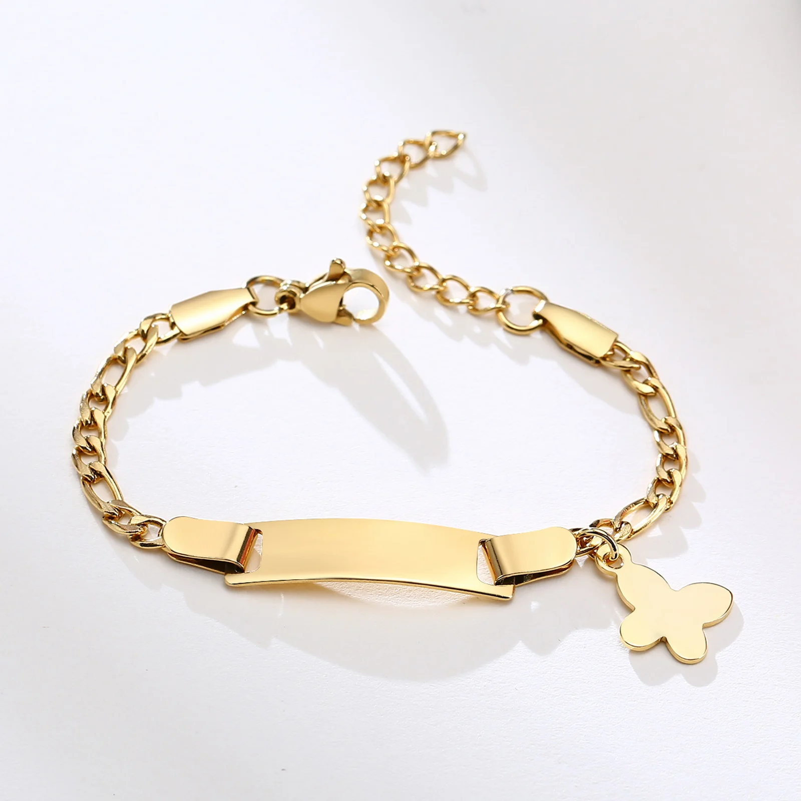 Lateefah OEM Personalized Butterfly Newborn Baby Bracelet Name Customized Figaro Chain Link Butterfly Bracelet