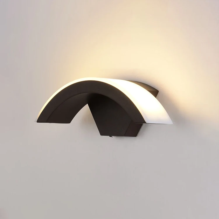 Wholesale Price Die Cast Aluminum Acrylic Waterproof Outdoor Ip65 Surface Mounted Led Wall Lamp