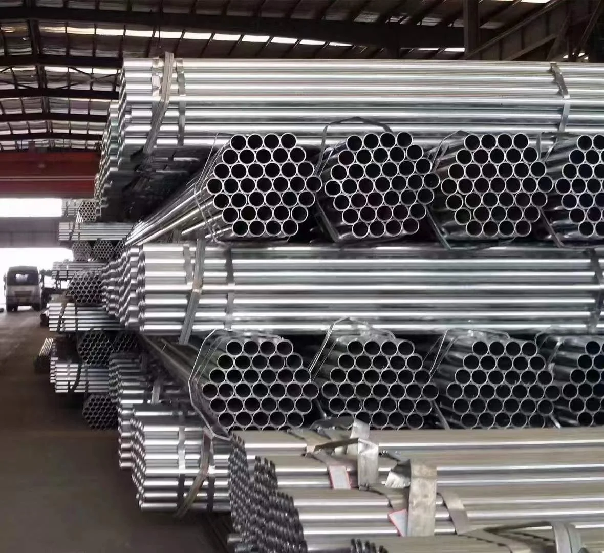 As per weight and sizes API carbon alloy steel iron seamless tube pipe