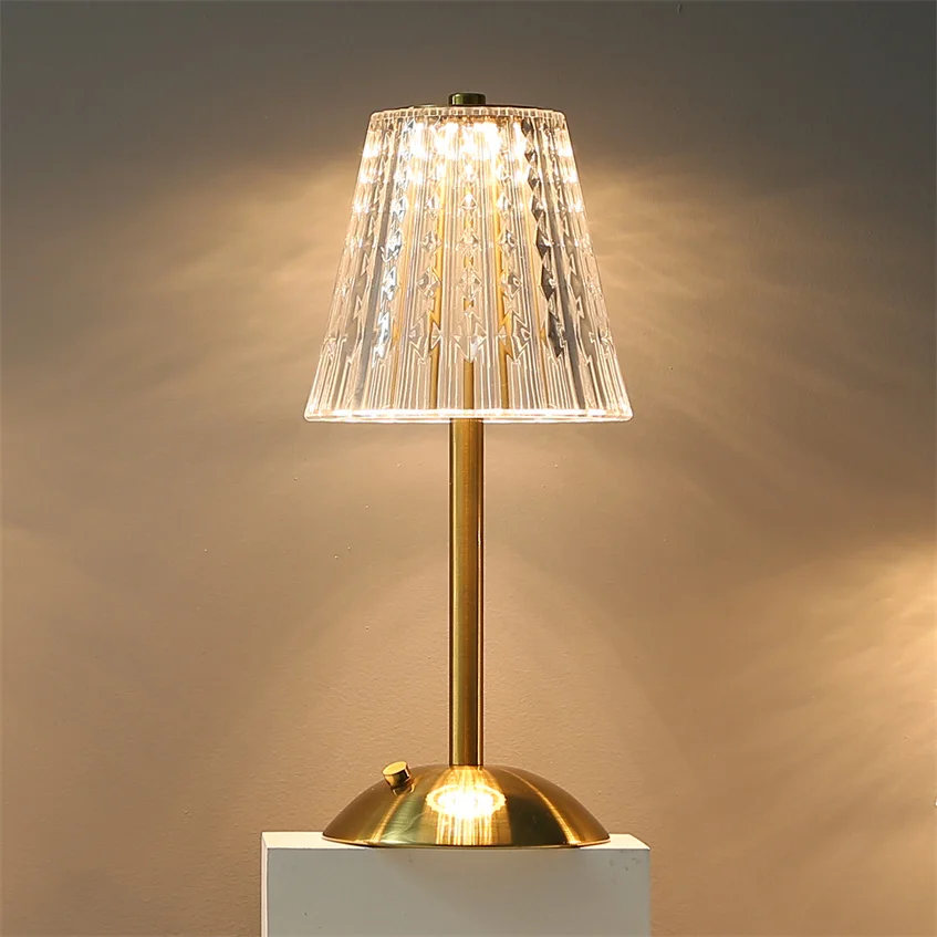 Nordic Dining Golden Battery Powered Restaurant Lamp