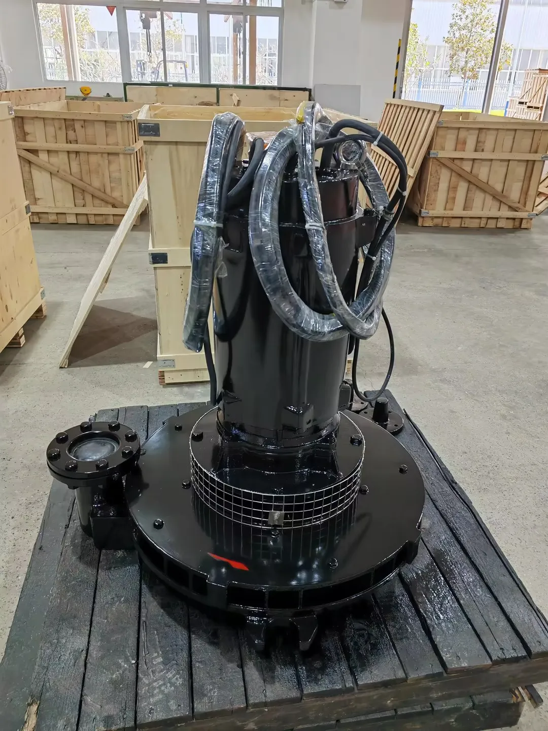 High efficiency submersible wastewater aerator supply oxygen