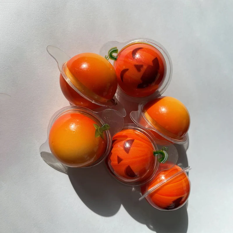 Wholesale colorful strawberry flavored multivitamin soft candy fruit portable juice soft candy