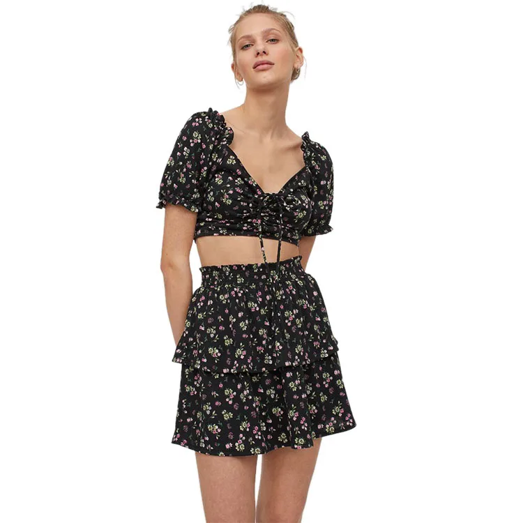 Мини-юбка в Корейском стиле с широким воланом на талии