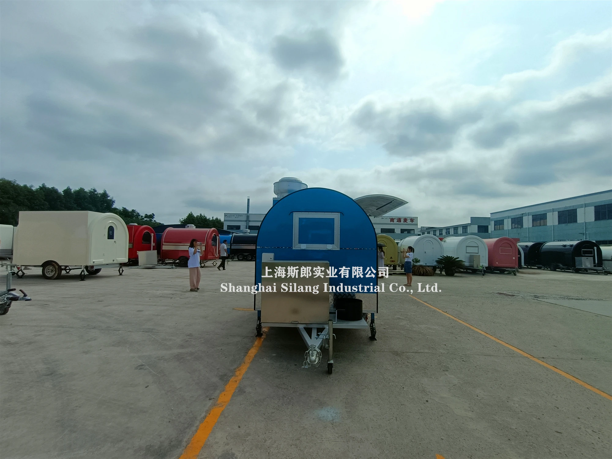 Classic High Quality Fast Food Mobile Trailer With Hood, American Standard Street Food Cart With 3+1 Sink