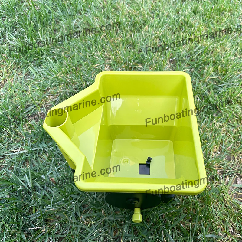 Hand-held spreader for fertilizer lawn lawn and fertilizer seed spreader