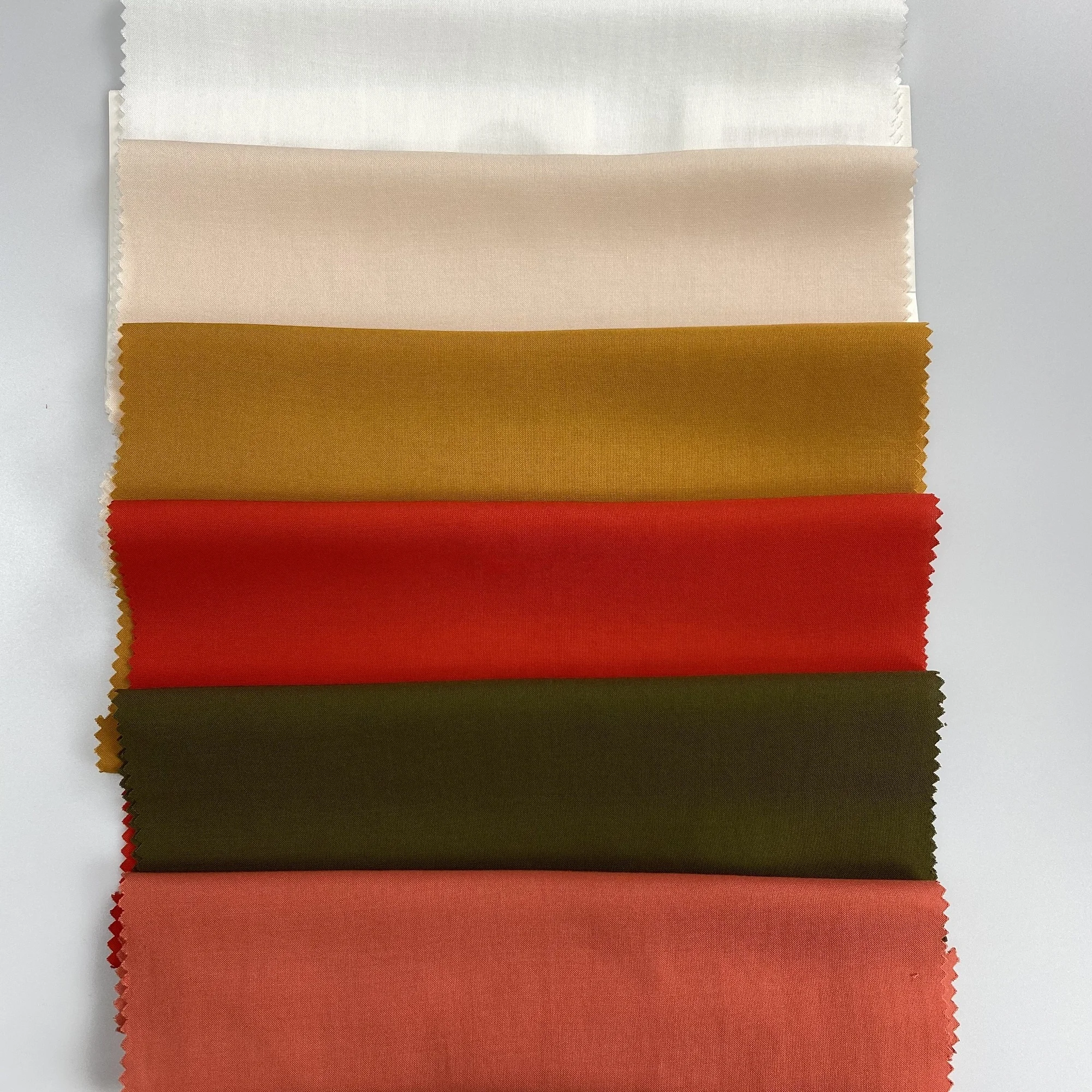 China Fabric Textiles Wholesale Plain Dyed 30x30 Woven 100% Spun Viscose Rayon Fabric for Dress and Shirt