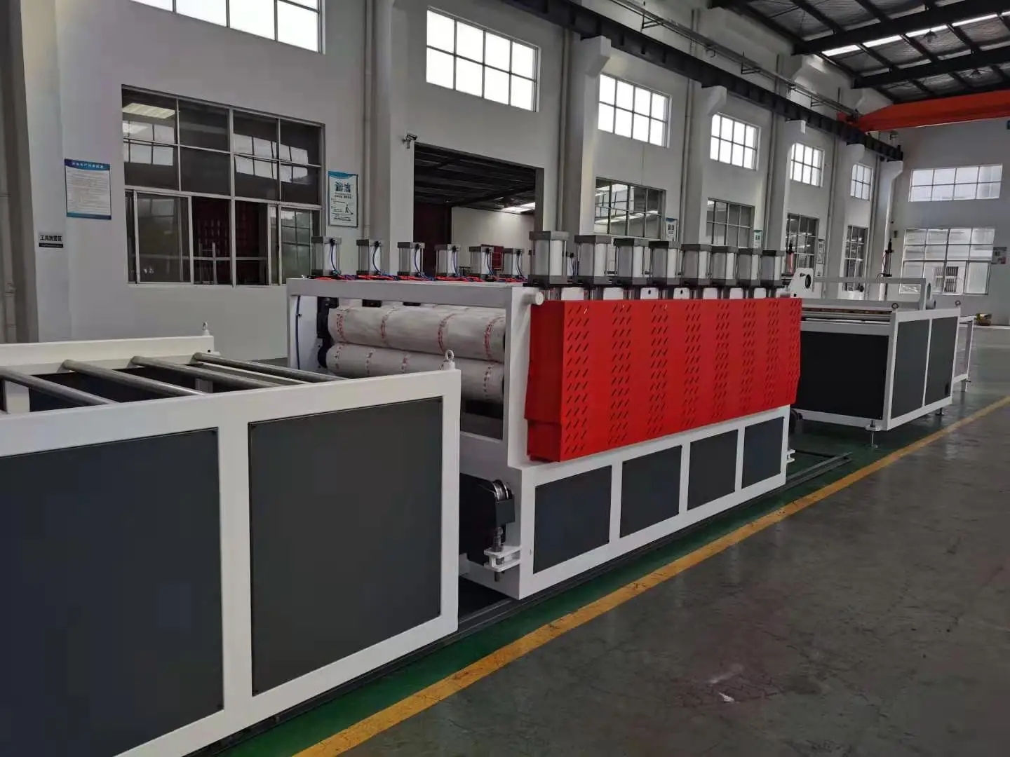 PVC WPC Foam Door Panel Board Production Line/Making Machine/Extruder Manufacturing Equipment