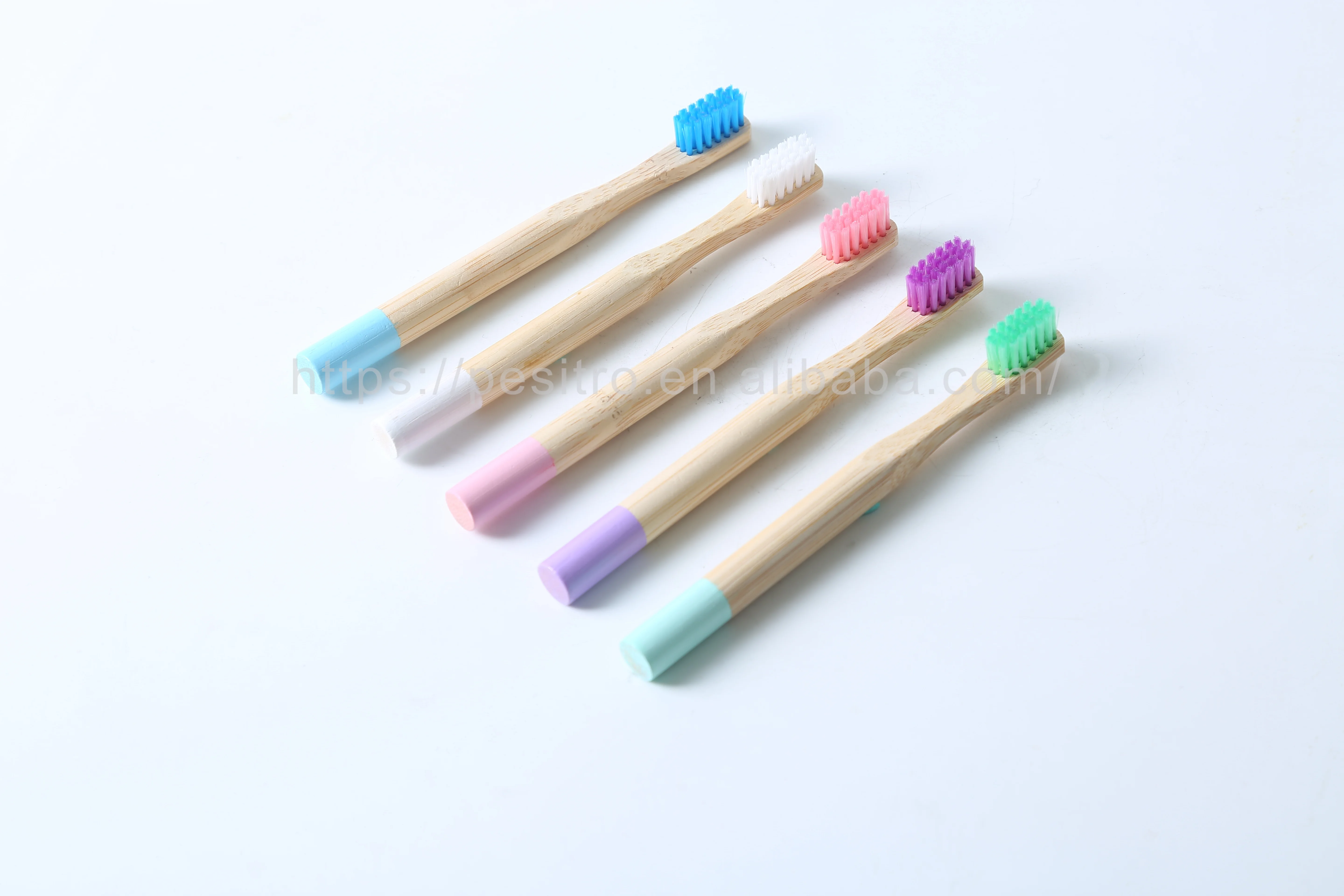 Eco Friendly Kids Bamboo Toothbrushes Children Natural Bamboo Kids Brush Clean Ur Teeth Customized Logo Acceptable Round Shape