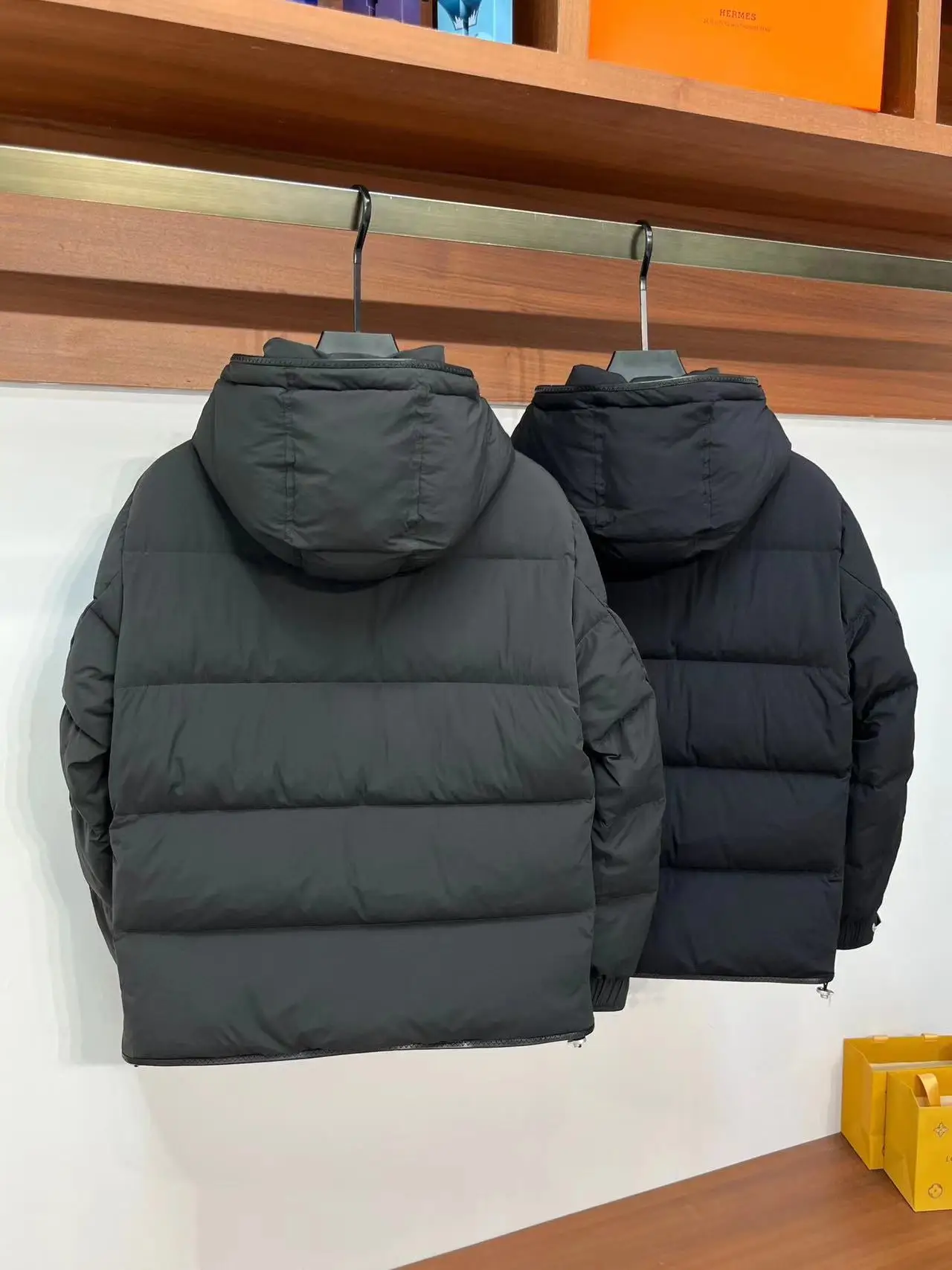 Customized High Quality Wholesale clothes  2023 custom winter hood puffer jacket for men outdoor warm utility bubble coat