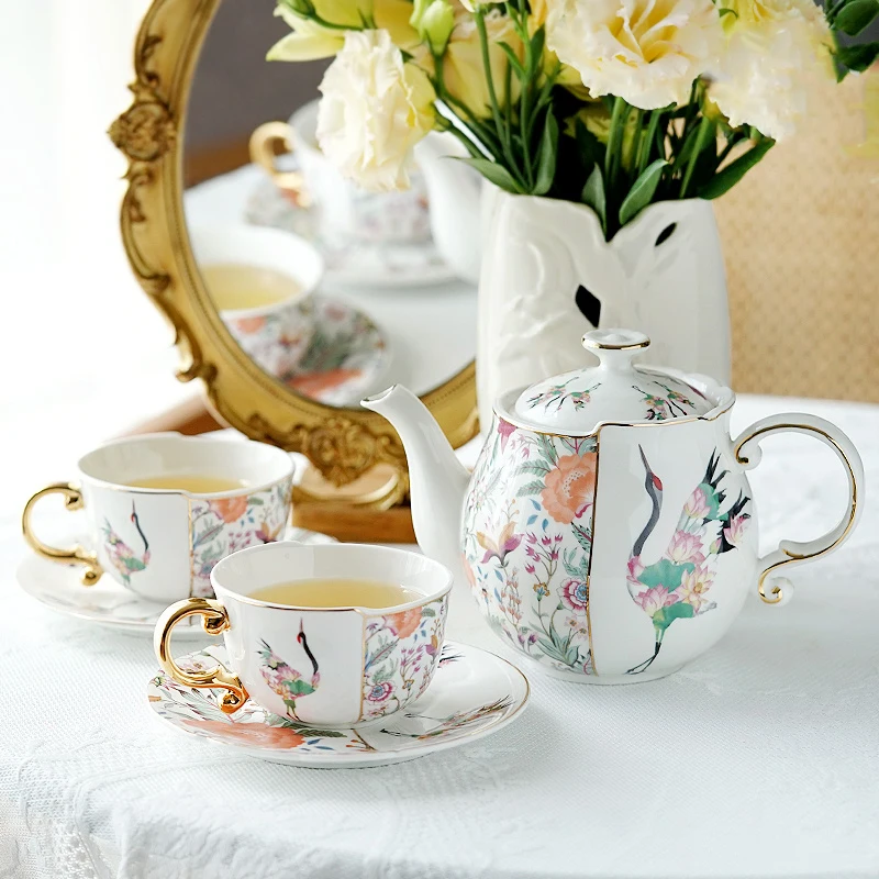 High quality Europe type style Irregular Shape Tea Set Teapot and 2 Tea Cups and Saucers with gold handle