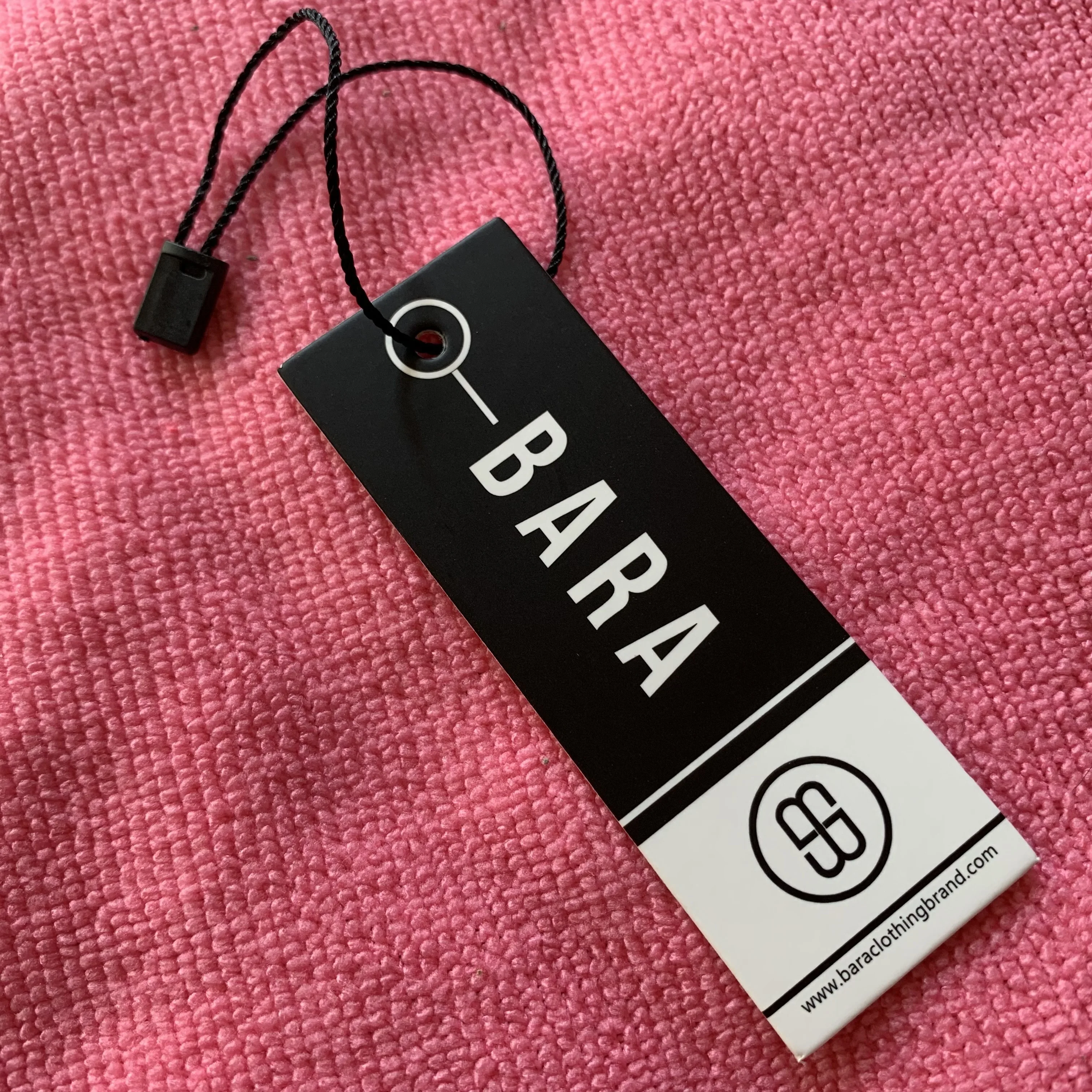 Printing branded paper hangtag with plastic lock tag,matte surface cardboard swing tag for clothes