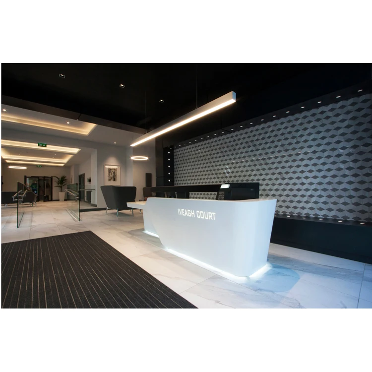 i shape reception desk.jpg