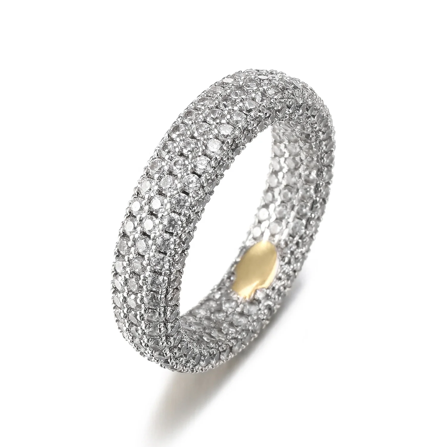 Мужское кольцо из серебра 925 пробы с микрозакрепкой