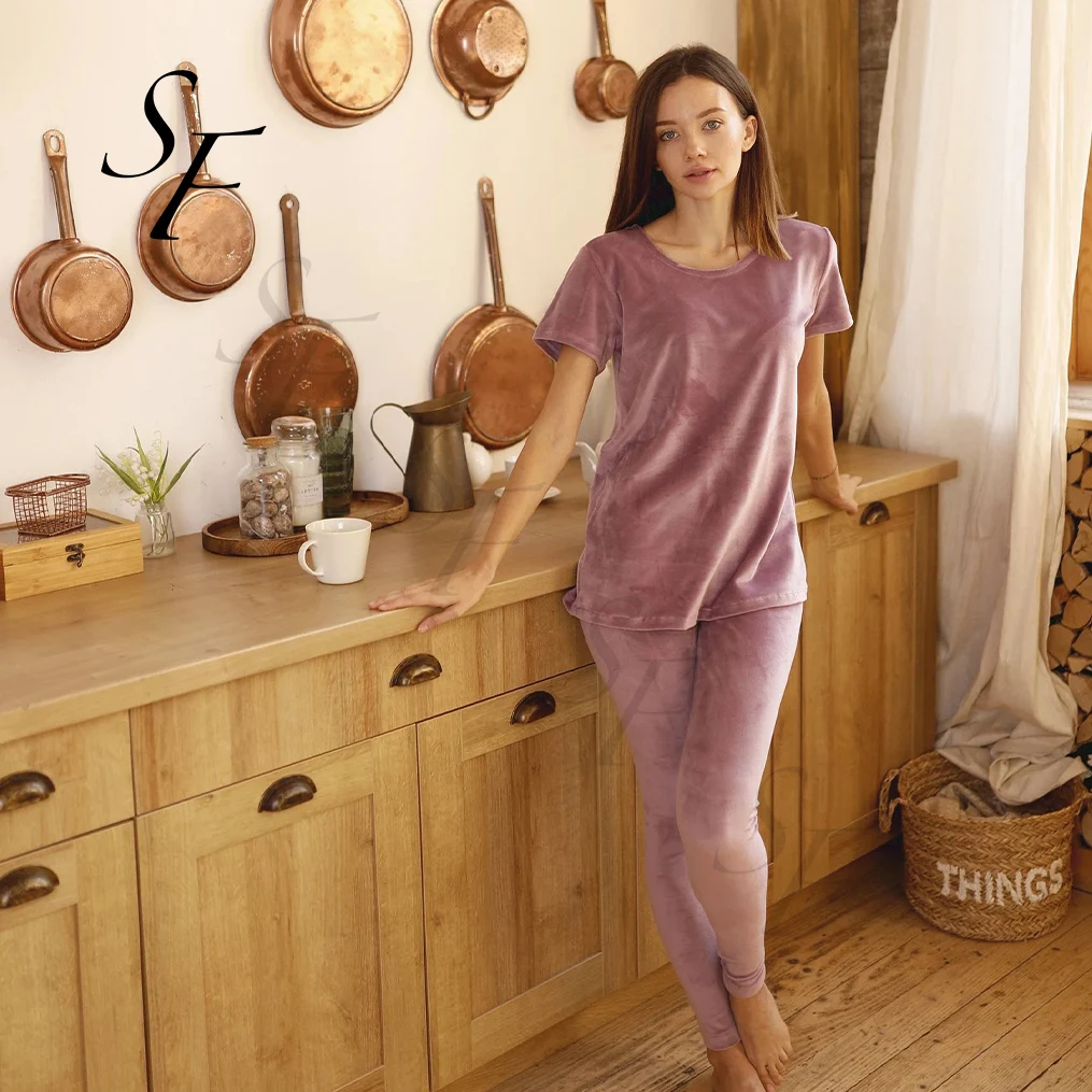 Custom Soft warm homewear Valentines Plush velvetLeggings and t-shirt velour pajamas for women