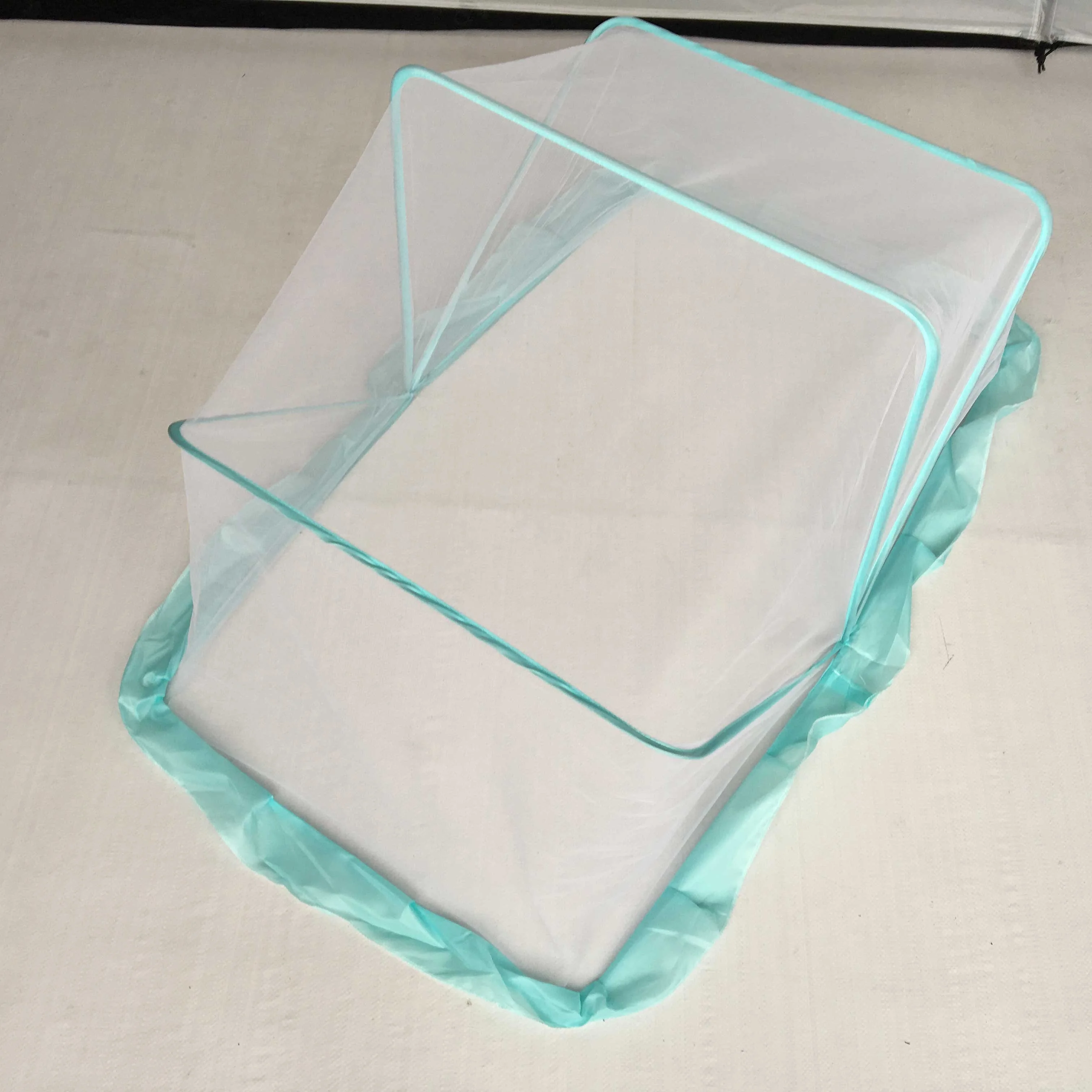 Wind Valley Double-Layer Instant Pop-Up Portable Baby Travel Bed with Mosquito Net Pad for Summer Outdoor Beach Tent Use