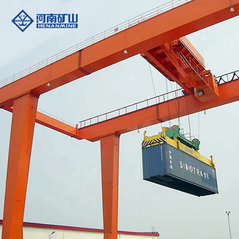 Loading and unloading 40 HQ container A6-A7 working level gantry crane from ship to truck