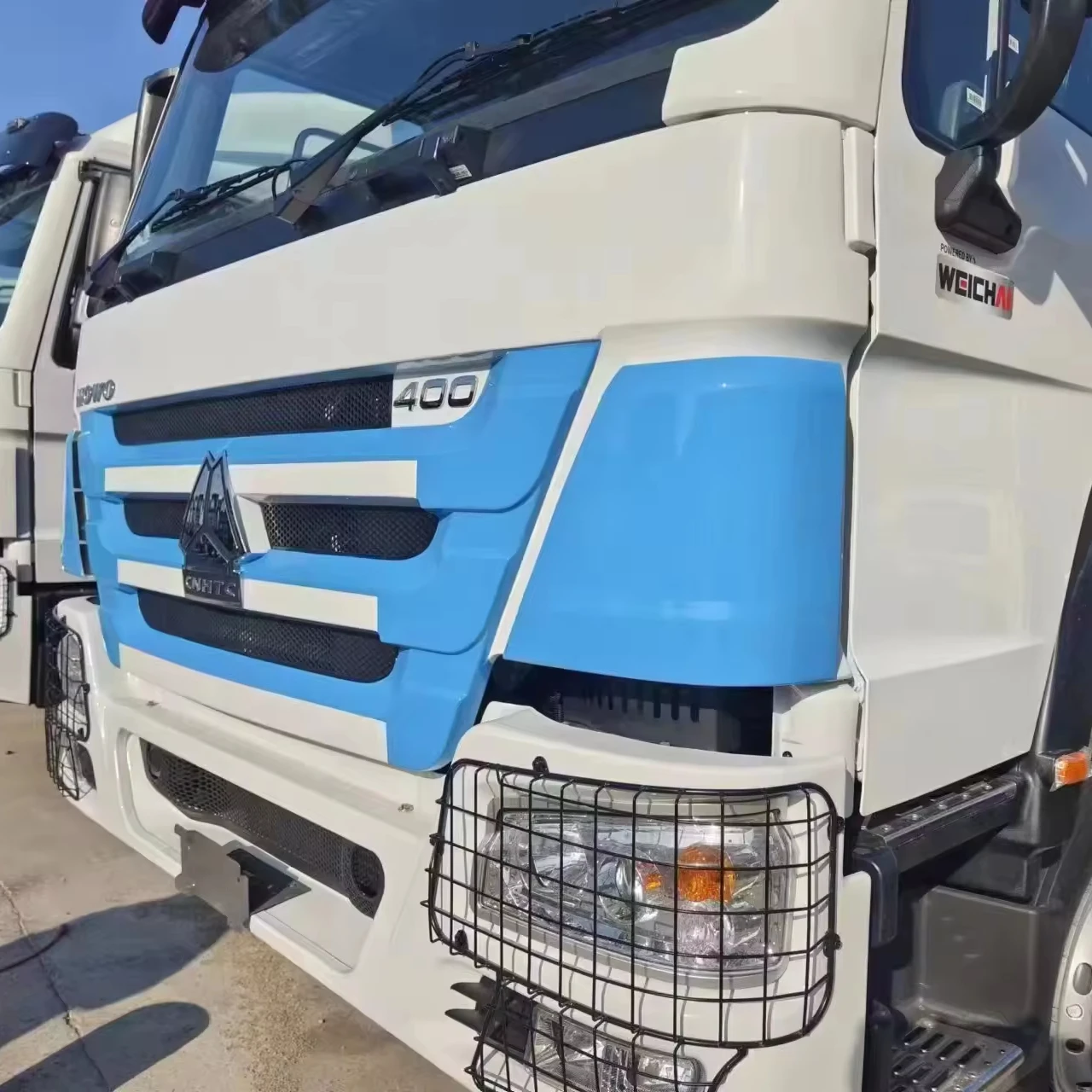 NEW Sinotruk HOWO 371/375/400 hp 10-Wheels Trailer Head Complete Tractor Truck HOWO 6x4 for sale