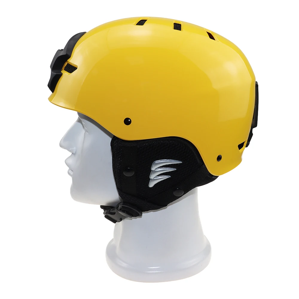 Hot Selling China Supplier Outdoor Sports Safety Helmet Lightweight Snowboard Skiing Helmet