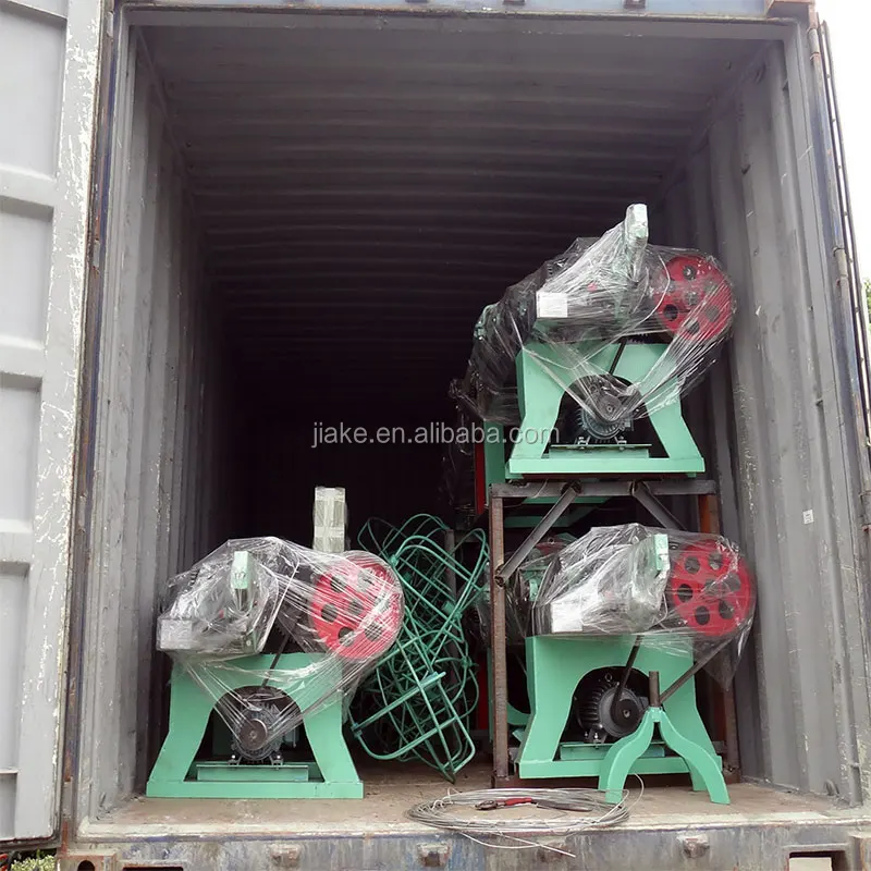 CS-A high quality twisted barbed wire making machine