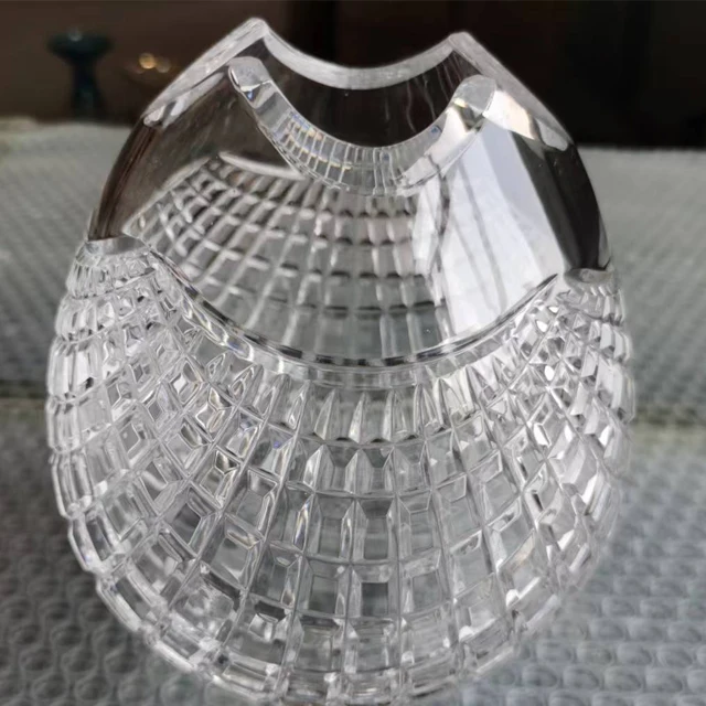 Manufacturer Lead-Free Tall Crystal Glass Vase Custom Logo Contemporary Design centerpiece Vase for Decoration