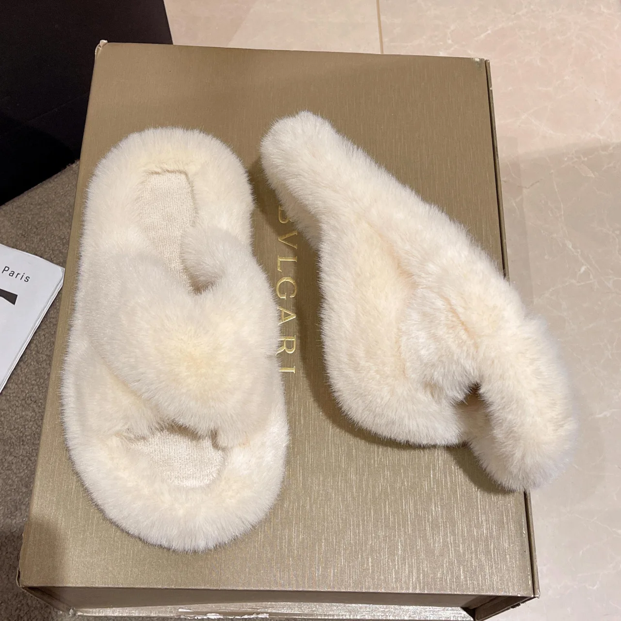Ladies comfortable soft faux fur slide slipper Ladies solid color flat house slipper fall/Winter