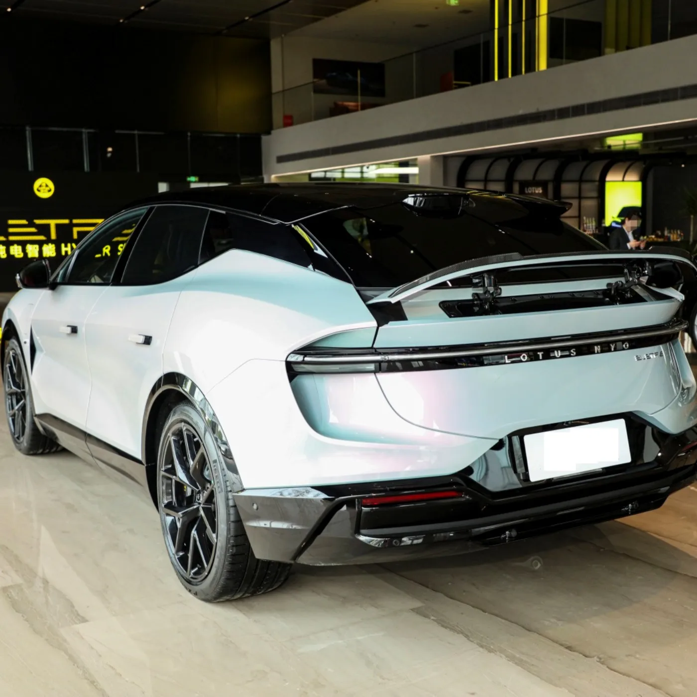 Lotus Eletre 2023 S+ 650km 5seats 4WD 4 Wheel New Suv EV Electric Cars For Sale