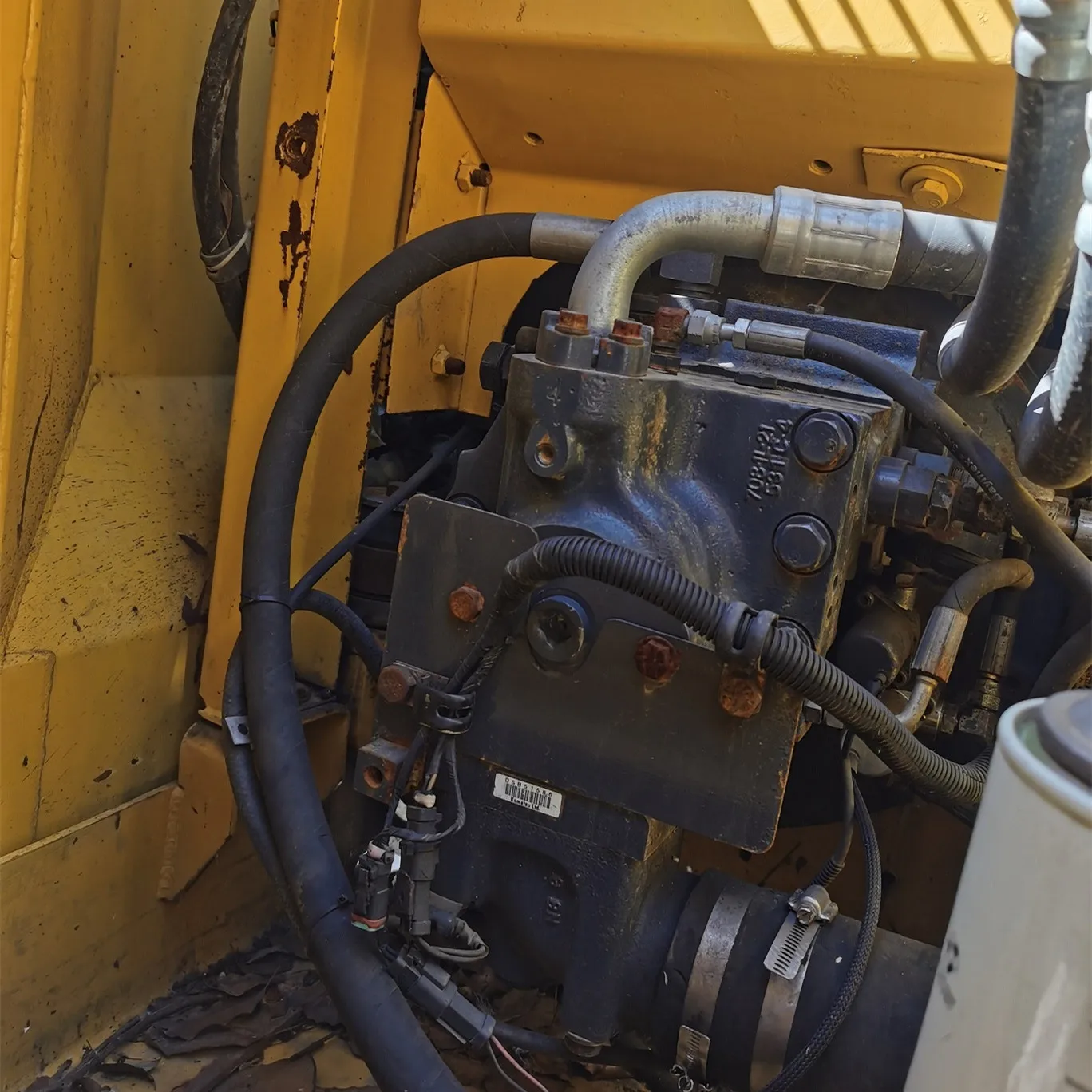 
Hot Sell good condition K0matsu PC130-7 Used Excavator for Sale second hand excavator 