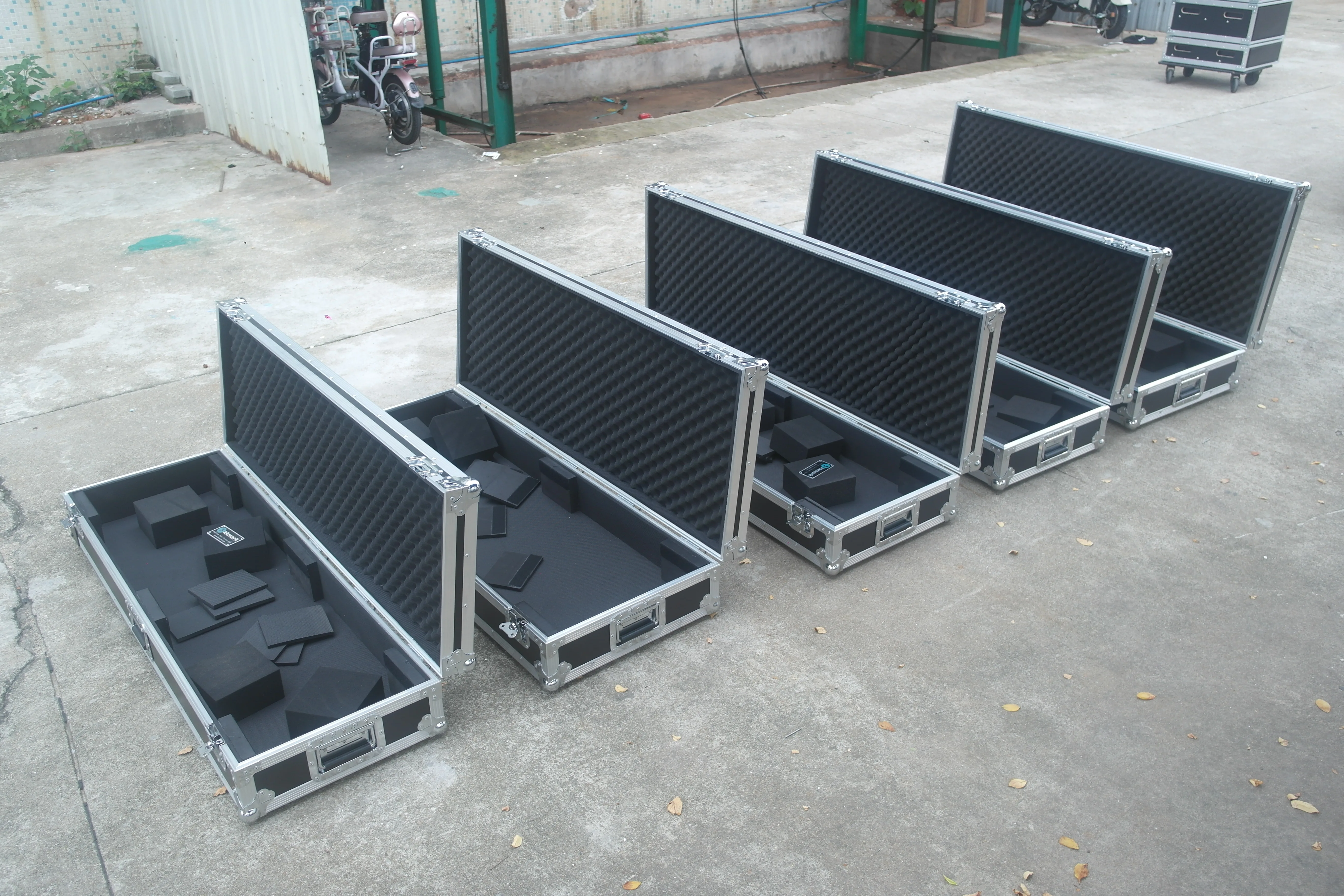 portable gig ready road ATA flight case keyboard case for Korg Kronos LS88 Keyboard Synthesizer Workstation