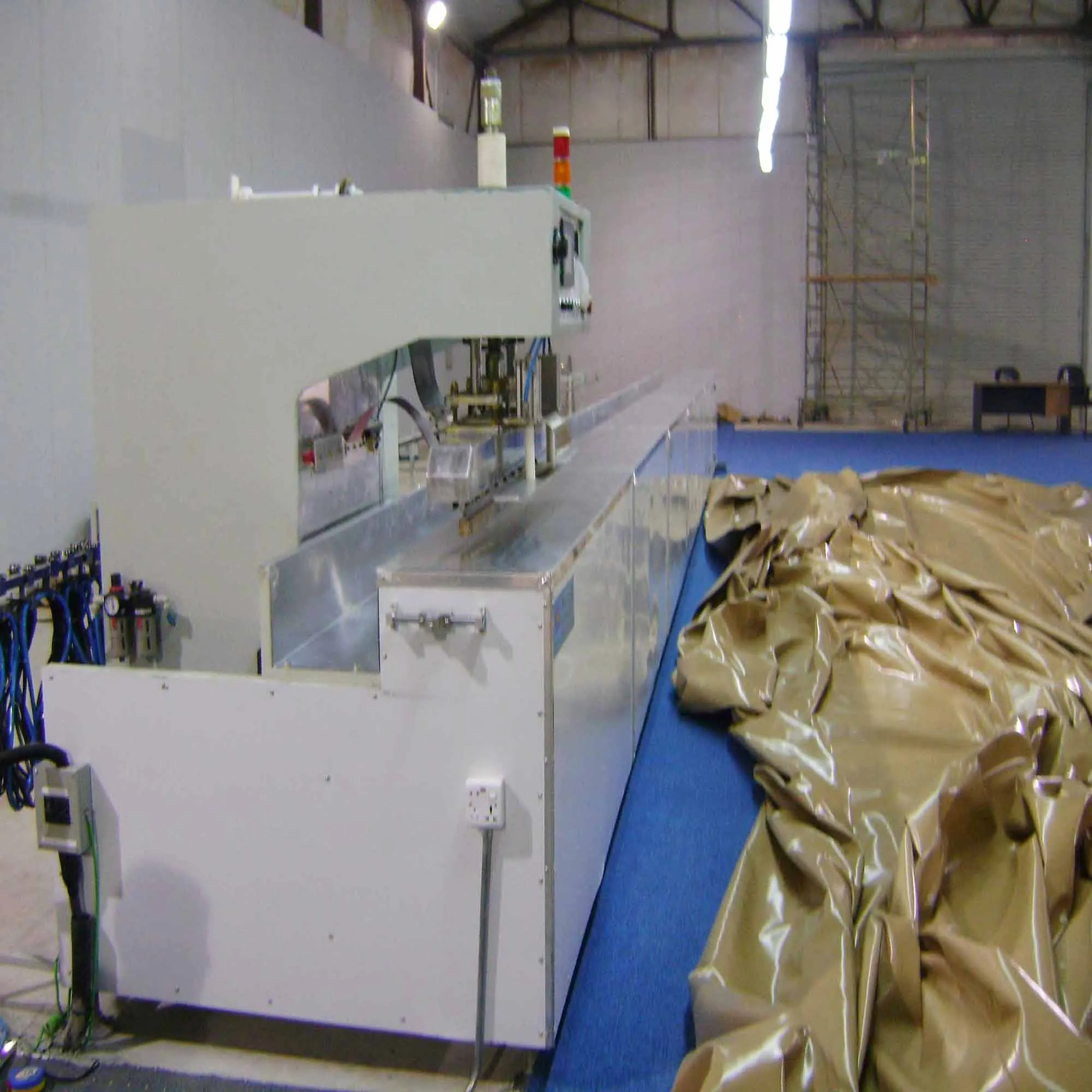 High Frequency Welding Machine For PVC tarpaulin Outdoor Shade Membrane Structures tarpaulin Awning sealing machine