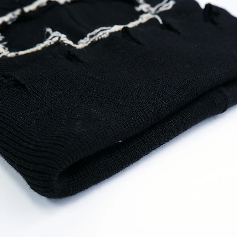 Qianzun manufacturers hot sale winter black skull ski mask custom knit distressed balaclava