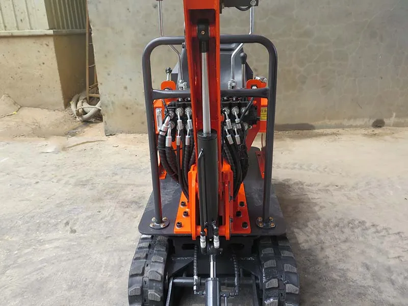 Best selling low price mini digger excavator 600kg 700kg small mini excavator for home use