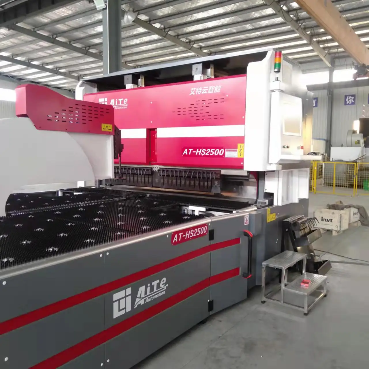 2500 mm thick carbon steel sheet bending machine  for sheet metal  bending