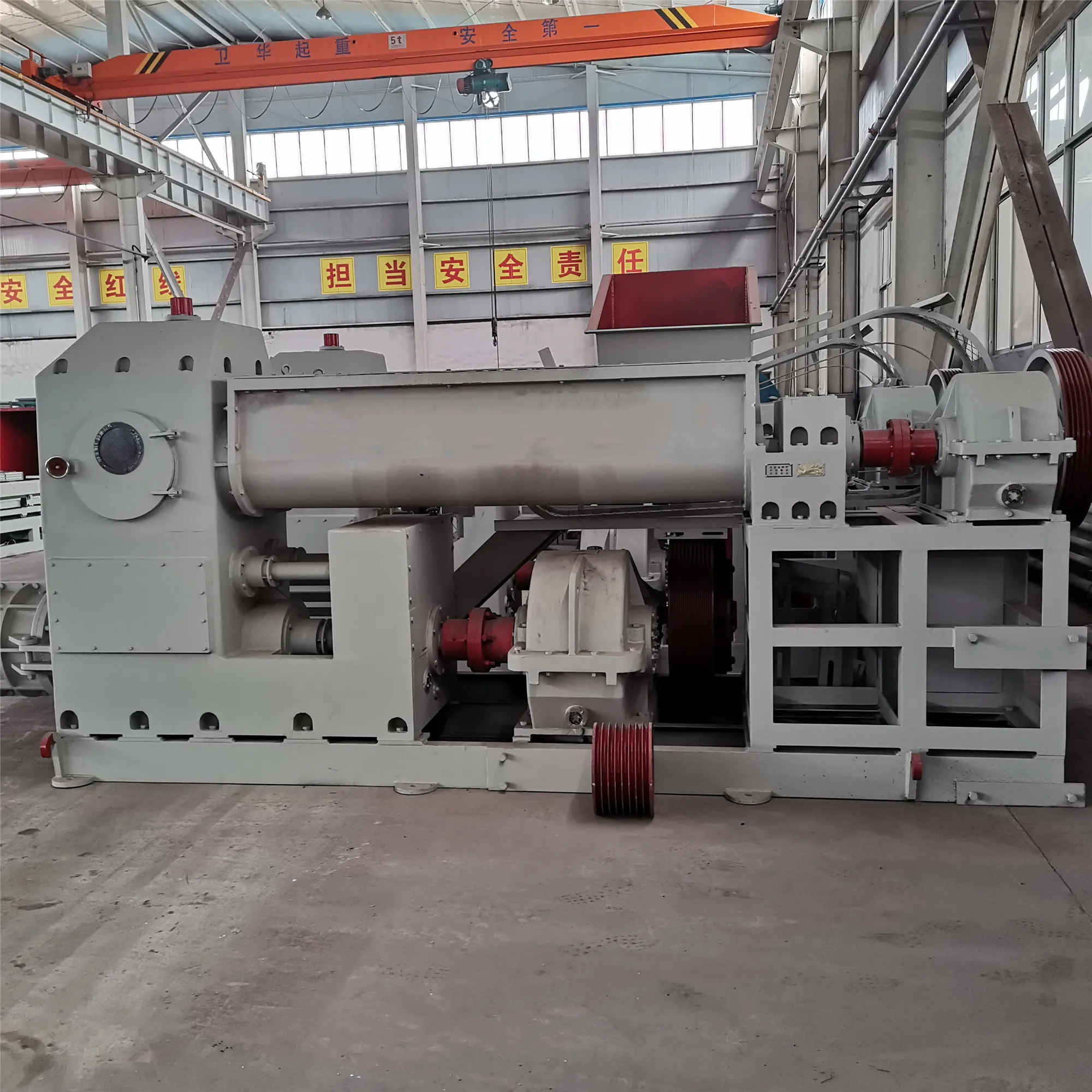 Lower Price bricks vacuum extruder red soil mud clay hollow automatic brick making machinery