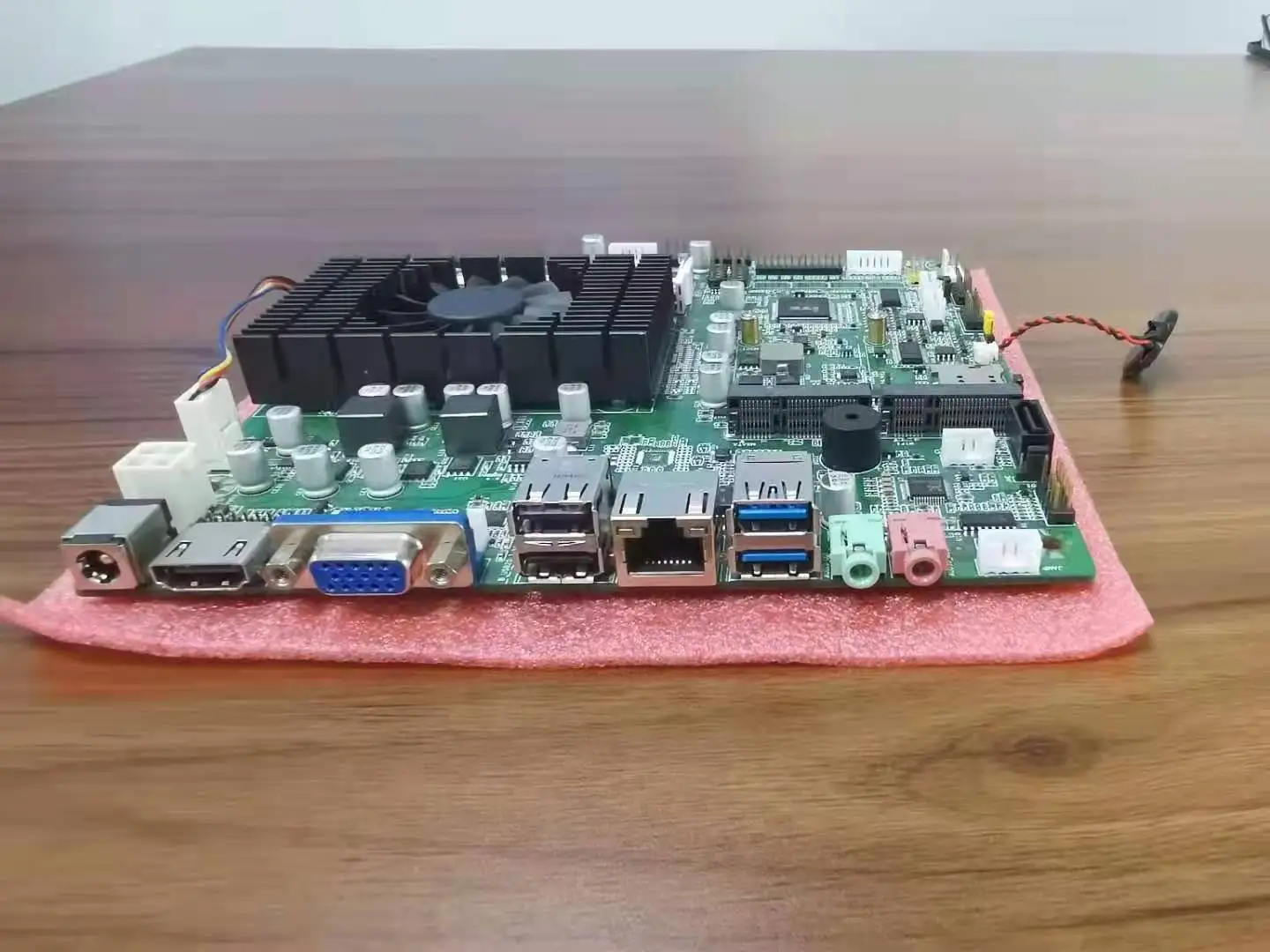  Hot sell J1900/J1800/I3 3217u/i5 3317u quad core i7/i5/i3 POS Mainboard 1000M LAN notebook mainboard 1LAN 2 COM