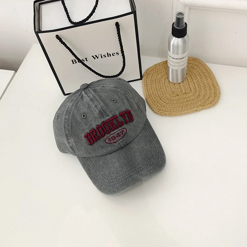 New Hotsales style Vintage burlap frayed Hardtop Simple Embroidery solid color round embroidered ripped adjustable  baseball cap