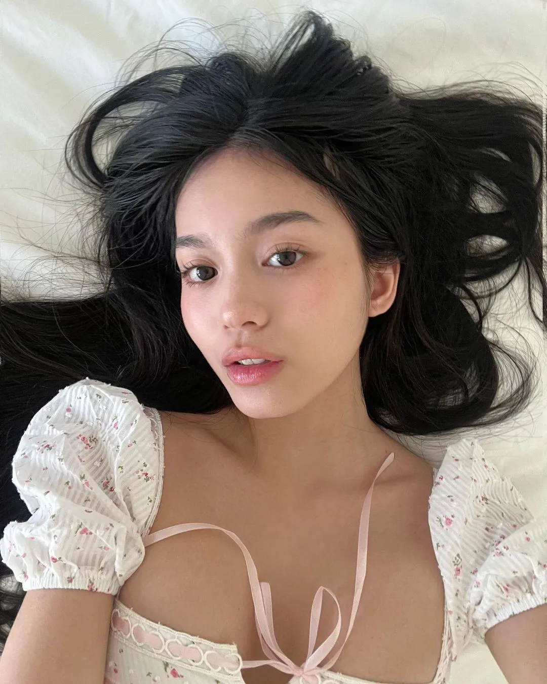 Sweet girl essential eye color contact lenses soft eye contact lenses colors colored contact lenses for brown eyes