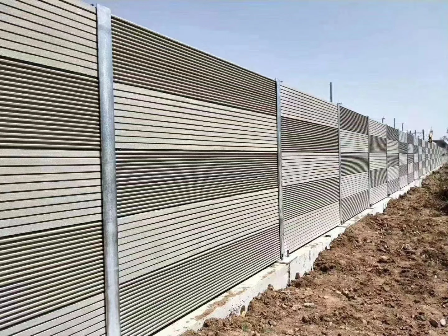 China Wall Tile Ceramic Extruding Machine High-end Brick Raw Materials Roof Clay Panels Making