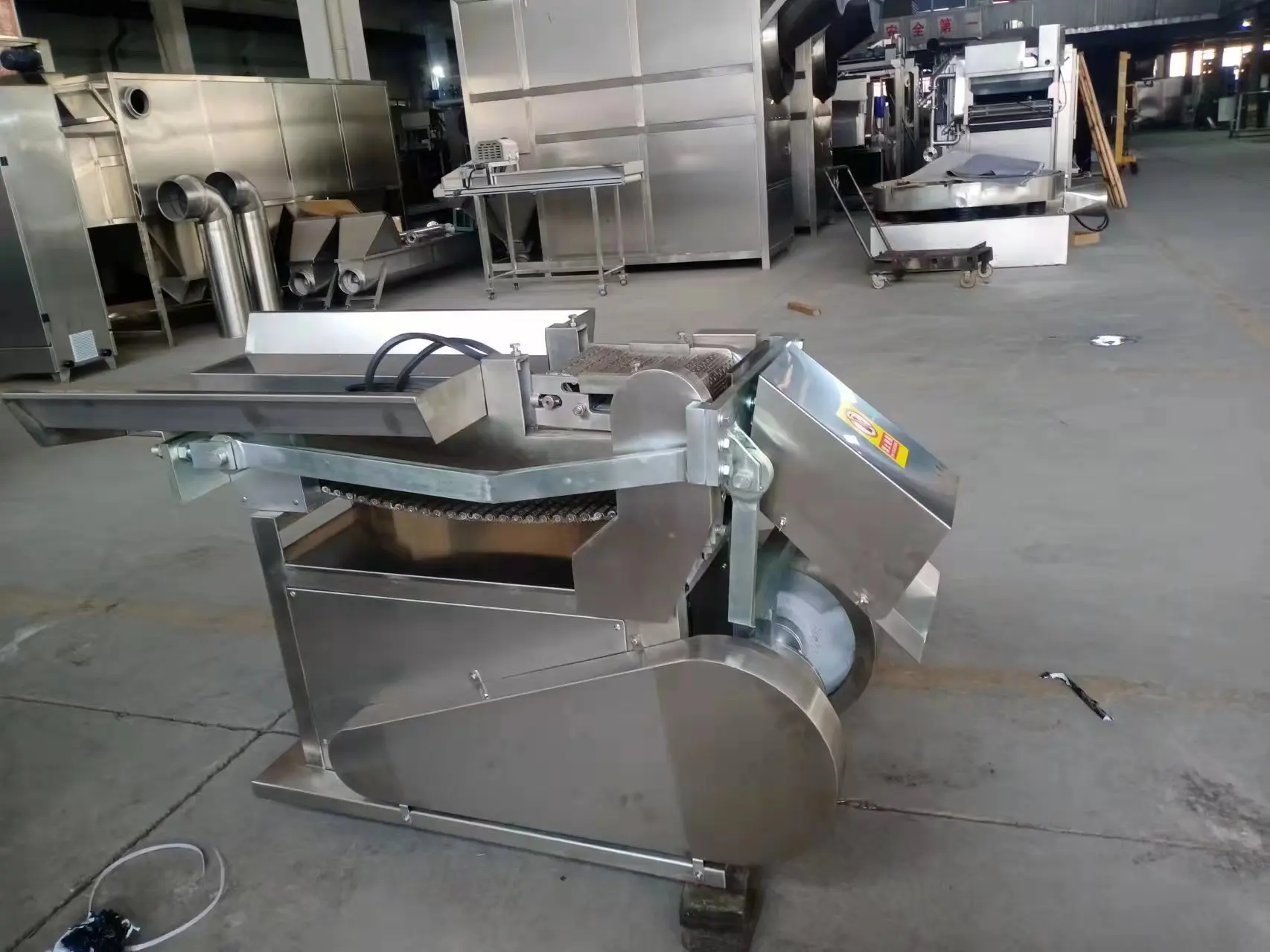 Liquorice slicing machine herbal extract machine licorice root herbal cutting machine