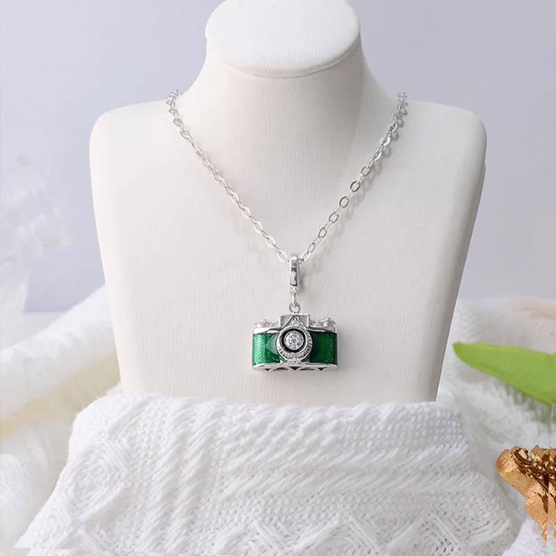 New design Custom 925 sterling silver necklace Emerald green Cute Hidden Camera Pendant With Zircon Necklace