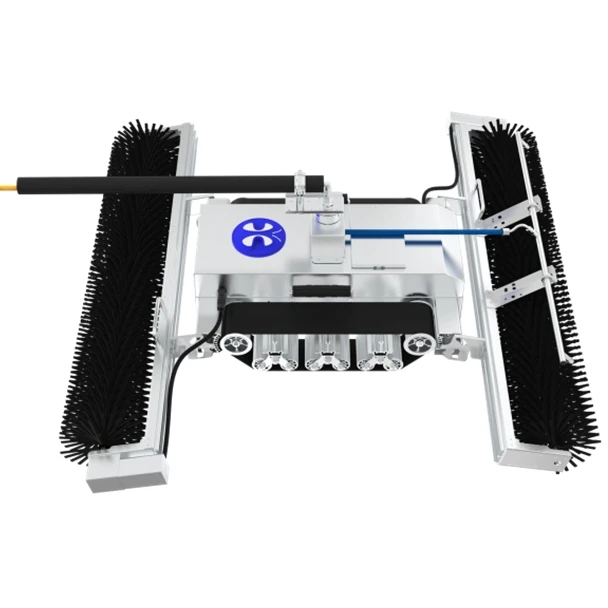 Fully autonomous PV clean equipment PhiCleaner E22L