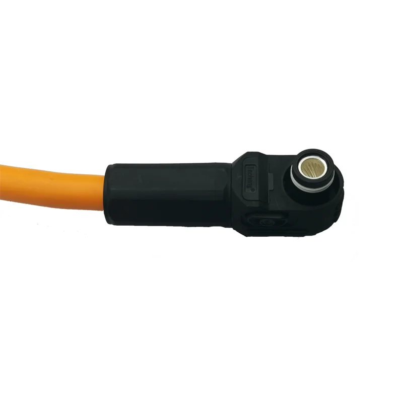 pluggable battery connections via busbar connection or via battery pole connector