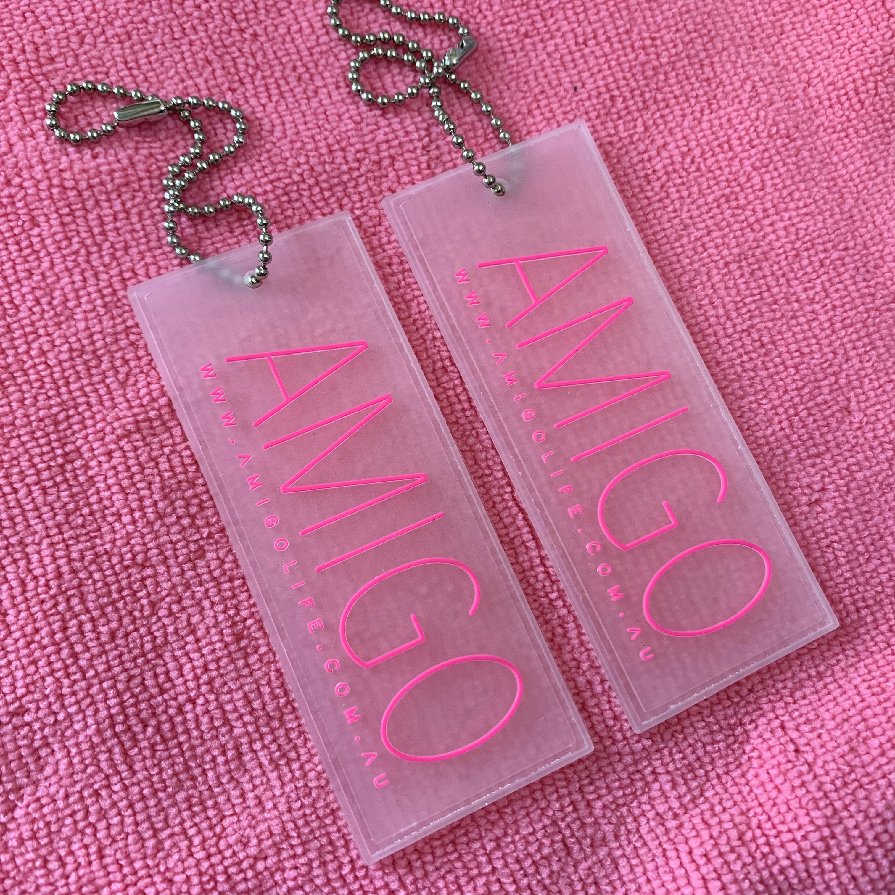 durable transparent rubber hangtag,Pink logo 3D rubber swing tag with ballchain