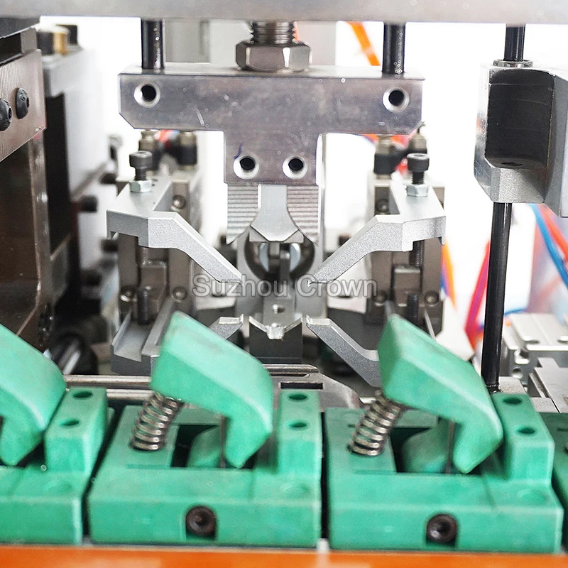 Нам стандартный 2-контактный шнур вилки заклепочная прессовочная машина